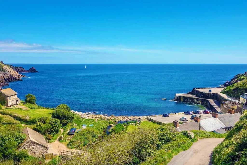 Beautiful Cornish Barn In The Stunning Lamorna Valley With Large Garden Apartment Paul Exterior photo