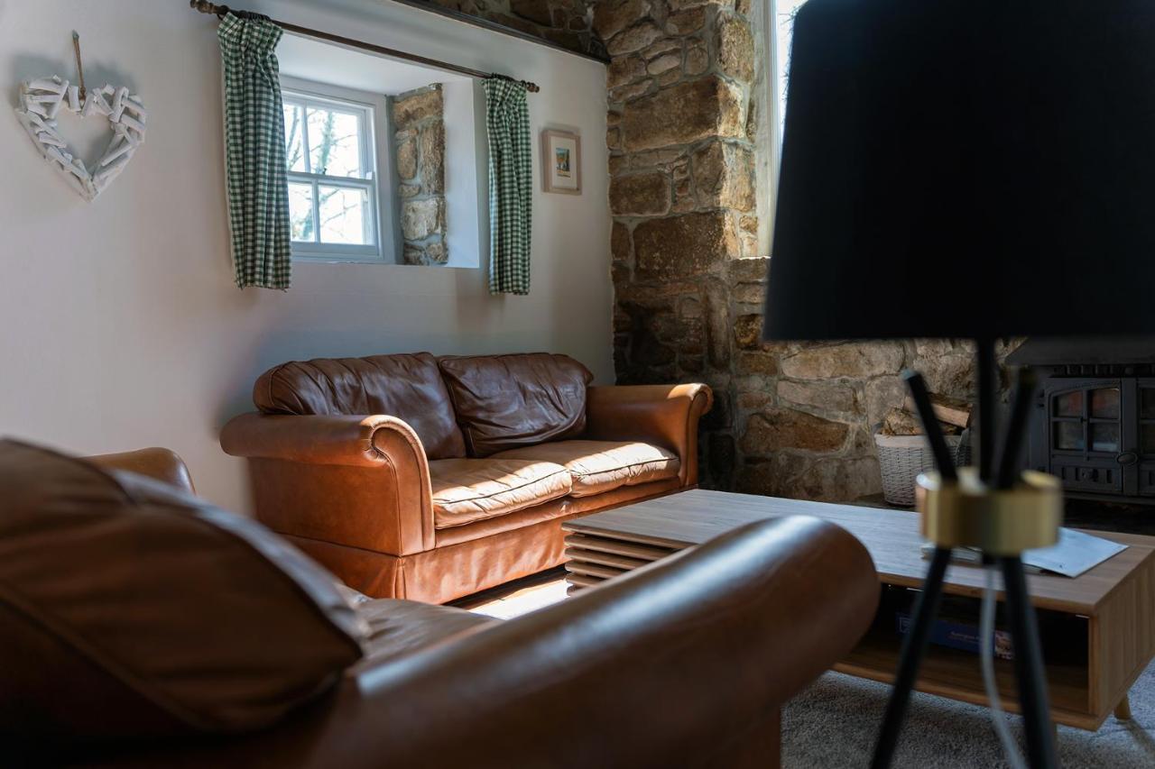 Beautiful Cornish Barn In The Stunning Lamorna Valley With Large Garden Apartment Paul Exterior photo